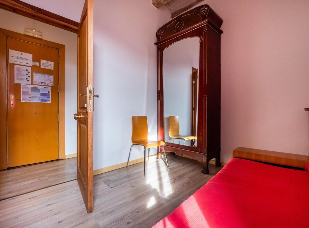 Apartamentos El Pintor Barcelona Exterior foto